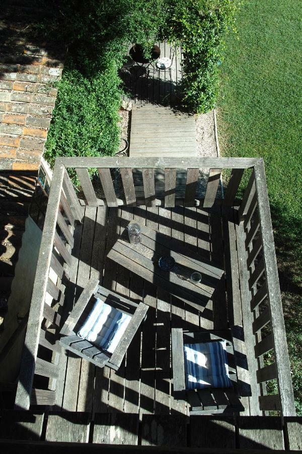 Le Moulin De Picaud Bed and Breakfast Grans Exterior foto